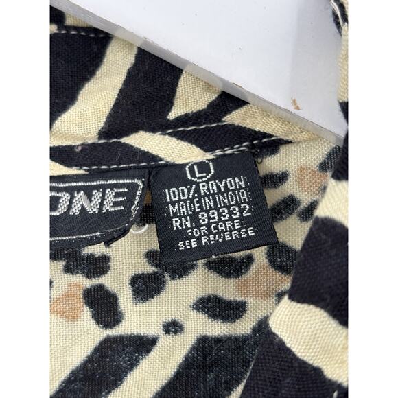 Vintage Point One Button Up Womens Large Beige Black Animal Print Short Sleeve - Picture 12 of 15
